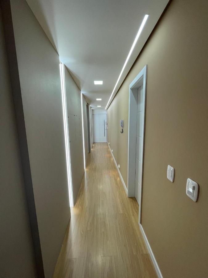 Apartamento Espetacular, 2 Suites, A 30M Da Rua Coberta Γκραμάντο Εξωτερικό φωτογραφία